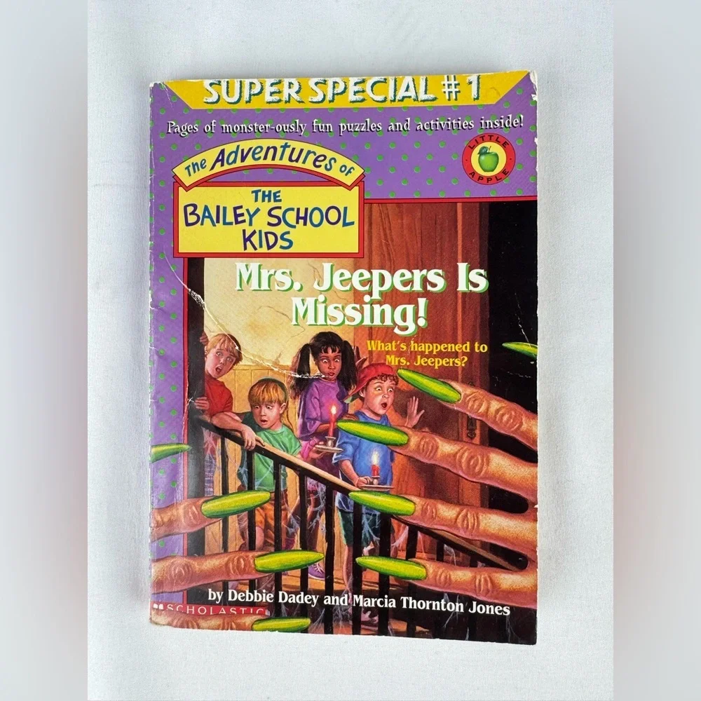 Vintage 1996 The Adventures of The Bailey School Kids Chapter Book